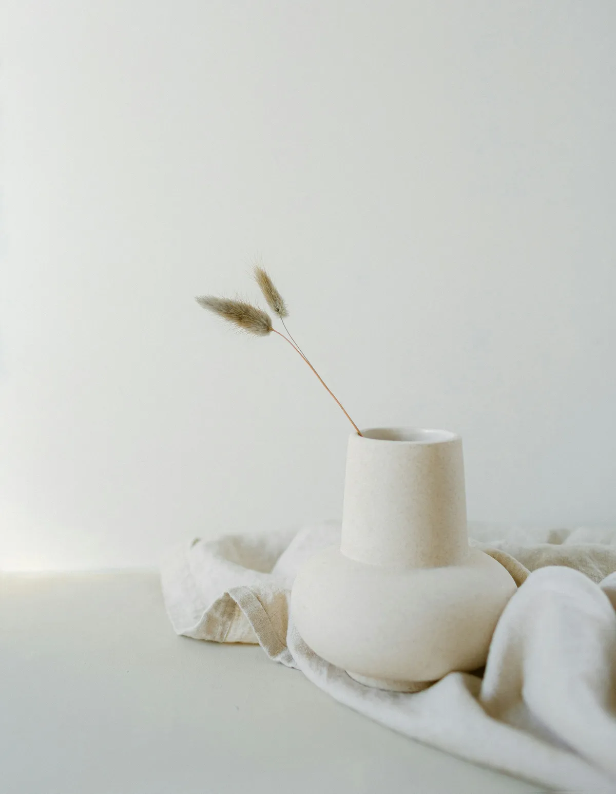 The Linen House — styling interior